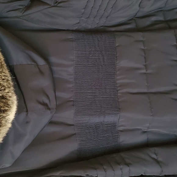 Women's Vegan Down Puffer Winter Coat (Long Length) - Picture 11 of 17